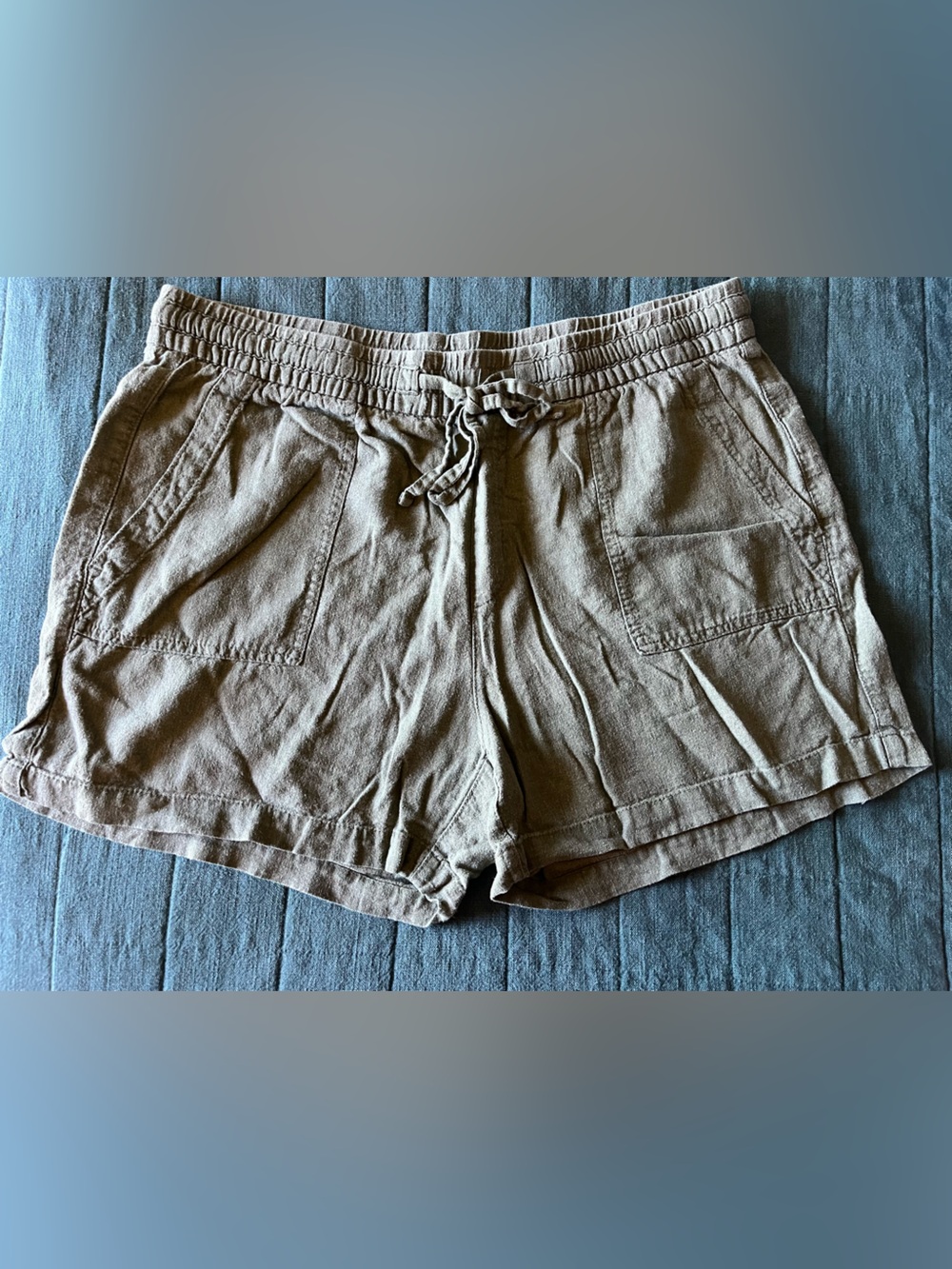 Old Navy Women's Drawstring Linen-Blend Shorts Green Size Large